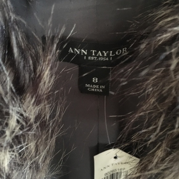 Ann Taylor Gray Faux Fur Detachable Collar Jacket - Picture 3 of 3